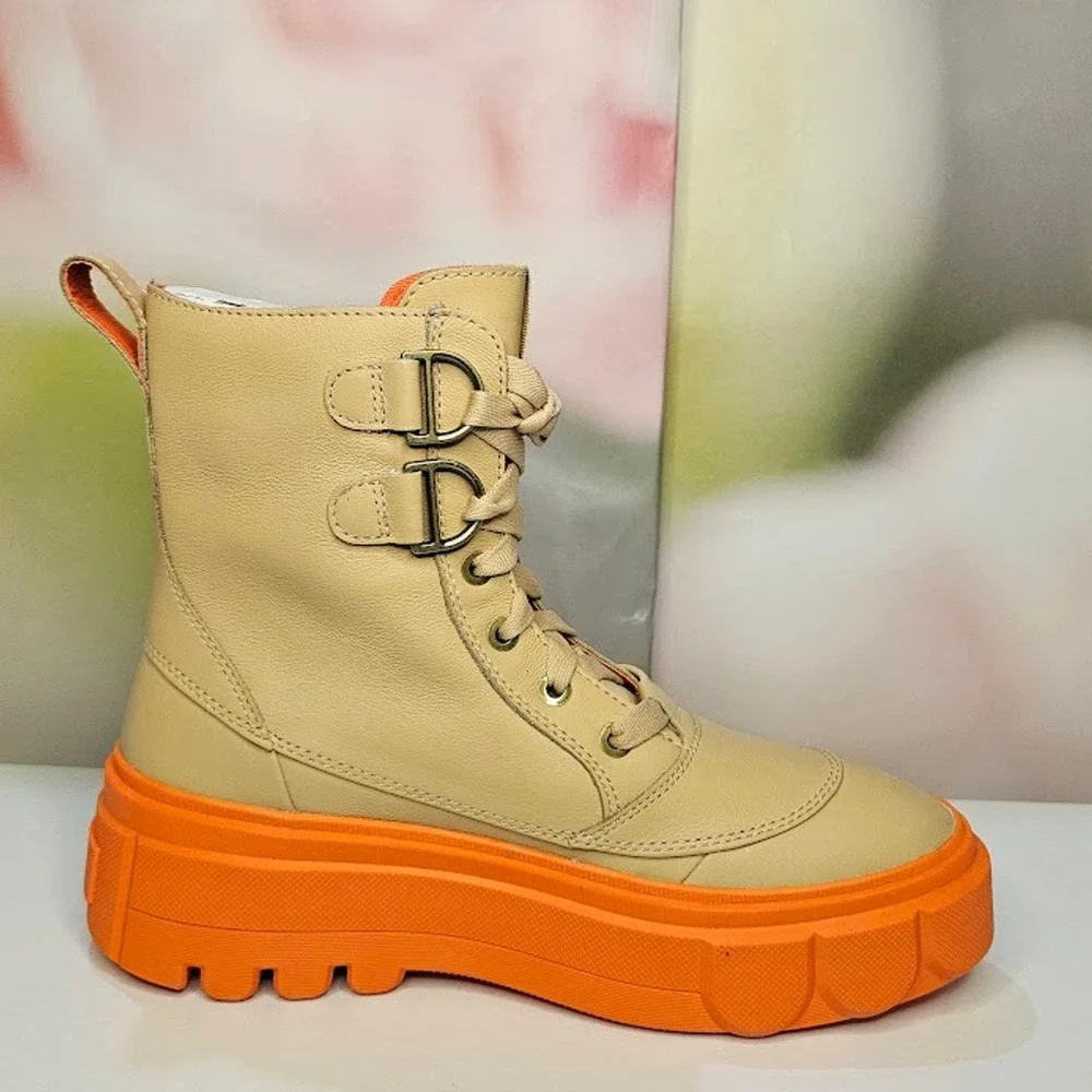 Sorel Women's Caribou Lace-Up WP Boots Size 8 Ceramic, Orange 2048431  NWT